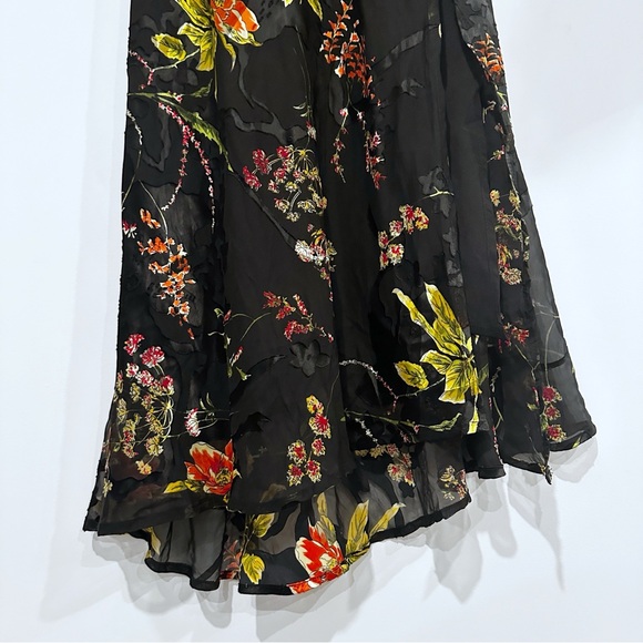 Astr The Label Gaia Floral Midi Dress
Black Orange Burnout  size Large - Picture 9 of 16